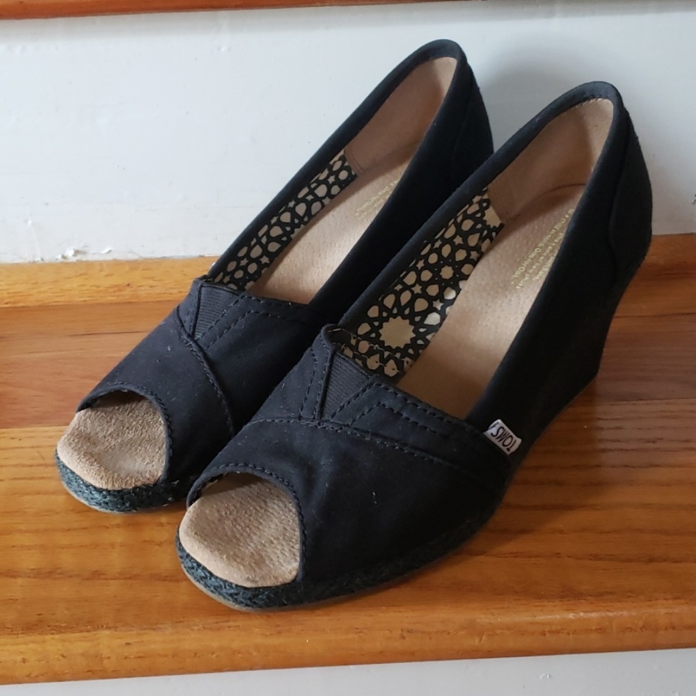 Black Toms wedges
